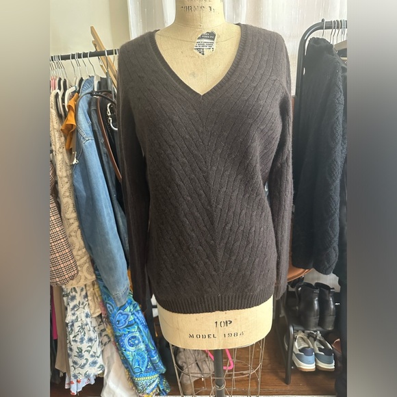 Cashmere sweater - Picture 1 of 7